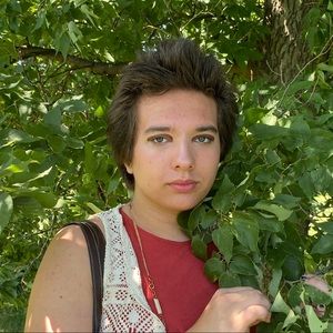 Meet your Posher, Eva